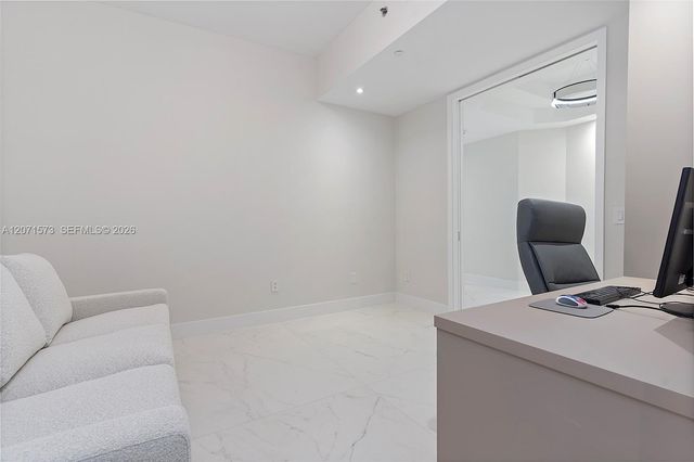 100 S Pointe Drive 910, Miami Beach, FL 33139