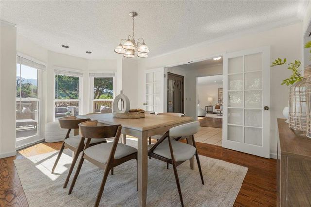 1207 Woodview Terrace, Los Altos, CA 94024