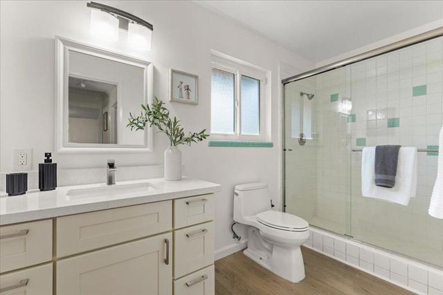 1207 Woodview Terrace, Los Altos, CA 94024