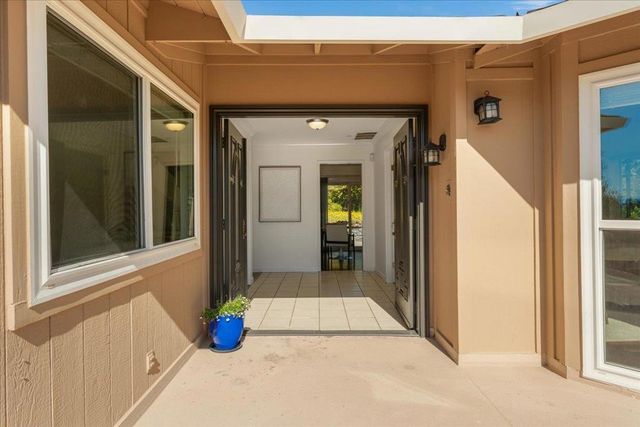 1207 Woodview Terrace, Los Altos, CA 94024