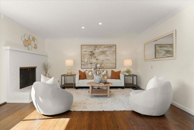 1207 Woodview Terrace, Los Altos, CA 94024