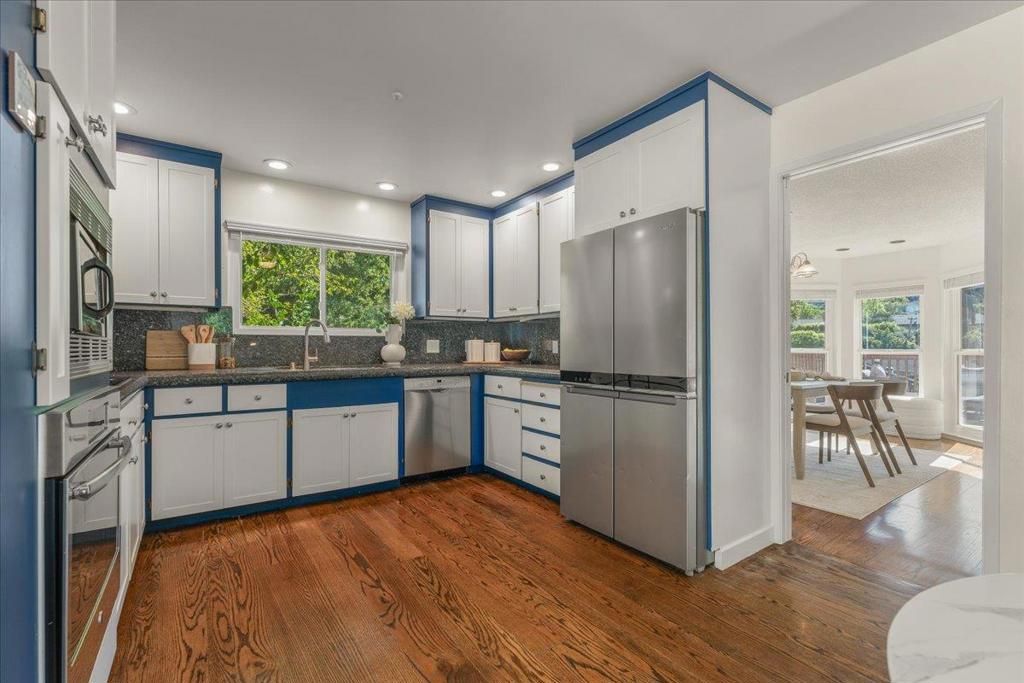 Image 12 of property listing at 1207 Woodview Terrace, Los Altos, CA 94024