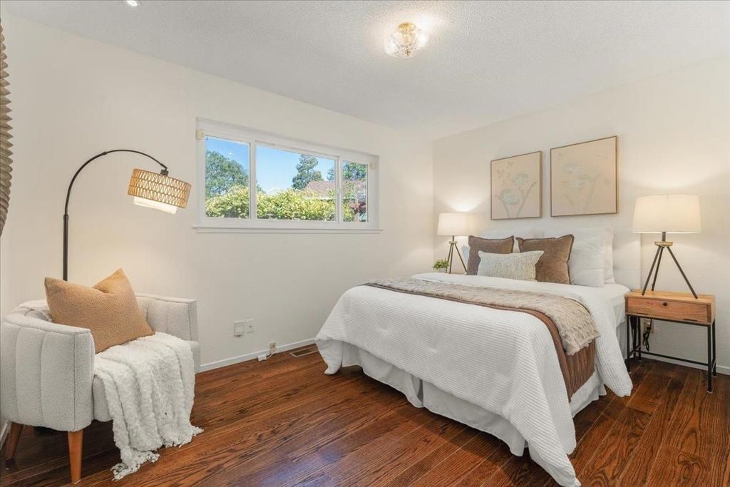 Image 16 of property listing at 1207 Woodview Terrace, Los Altos, CA 94024