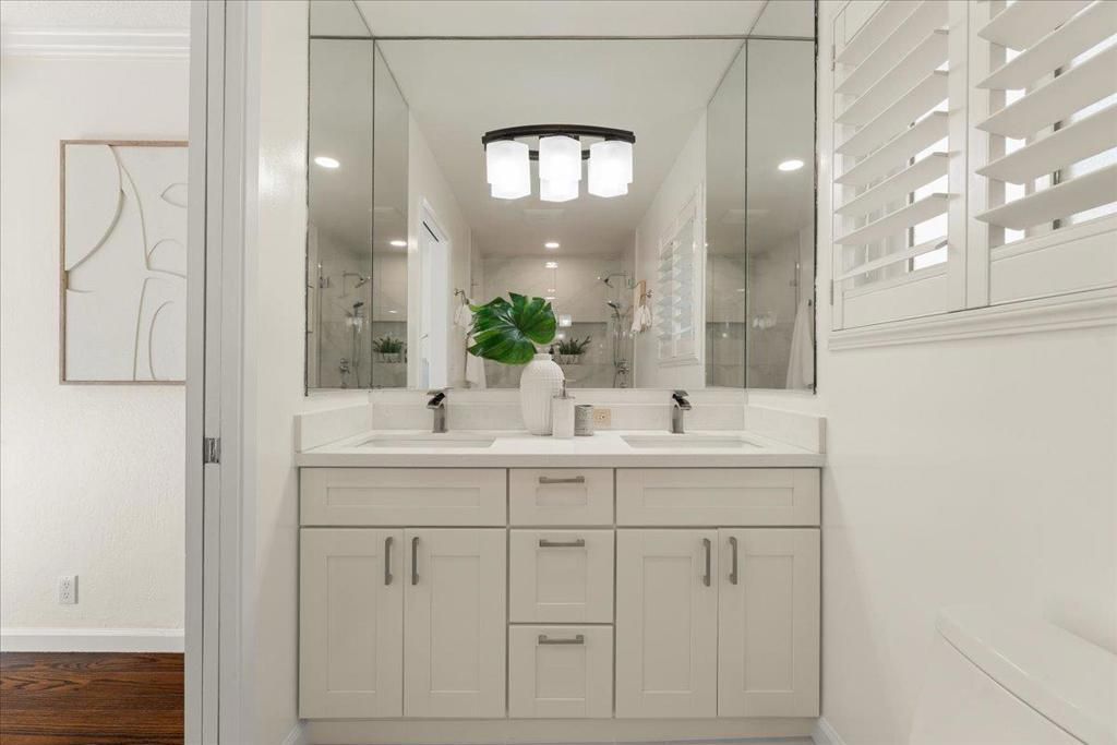 Image 20 of property listing at 1207 Woodview Terrace, Los Altos, CA 94024