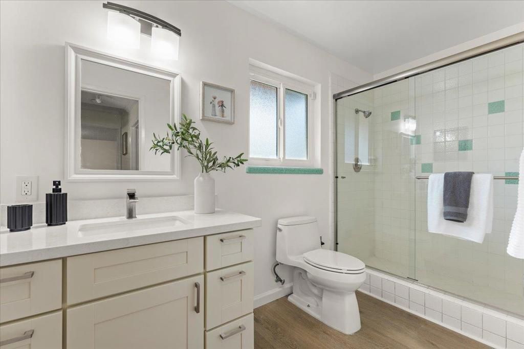 Image 28 of property listing at 1207 Woodview Terrace, Los Altos, CA 94024