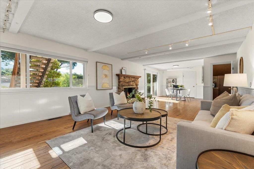 Image 31 of property listing at 1207 Woodview Terrace, Los Altos, CA 94024