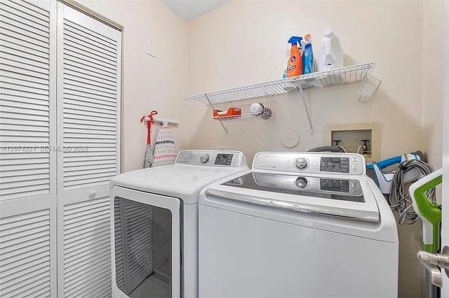 3724 Wilderness Way, Coral Springs, FL 33065