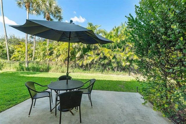 3724 Wilderness Way, Coral Springs, FL 33065