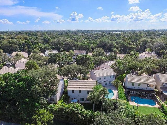 3724 Wilderness Way, Coral Springs, FL 33065