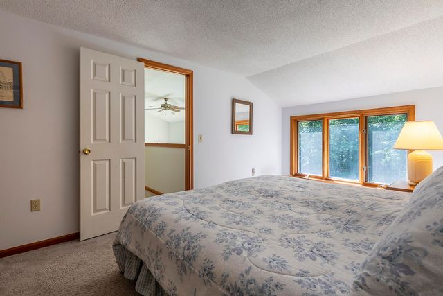 132 Pratt Bridge Road, Jamaica, VT 05343