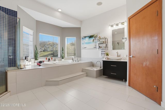 5 Holdman Place, Millstone, NJ 08535