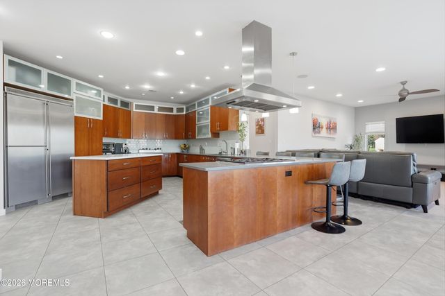 5 Holdman Place, Millstone, NJ 08535