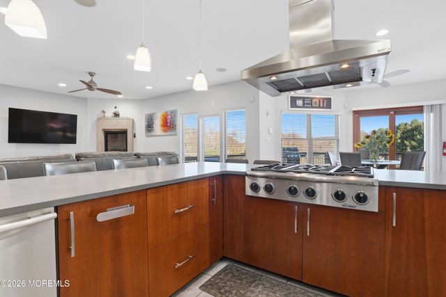 5 Holdman Place, Millstone, NJ 08535