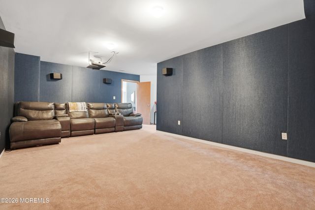 5 Holdman Place, Millstone, NJ 08535