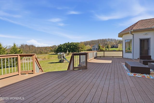 5 Holdman Place, Millstone, NJ 08535