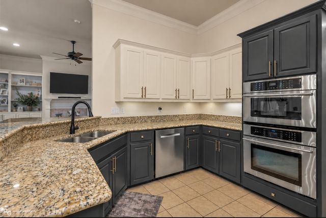 378 Saint Charles Boulevard, Shreveport, LA 71106