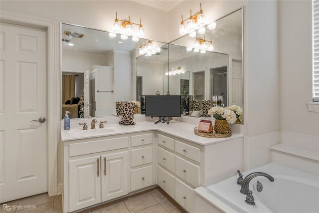 378 Saint Charles Boulevard, Shreveport, LA 71106