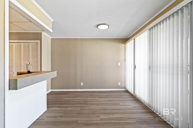 2061 N Seacliff Drive 2061, Daphne, AL 36526