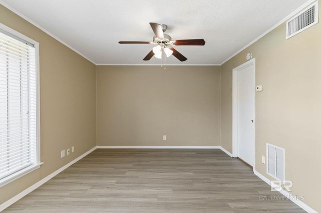 2061 N Seacliff Drive 2061, Daphne, AL 36526