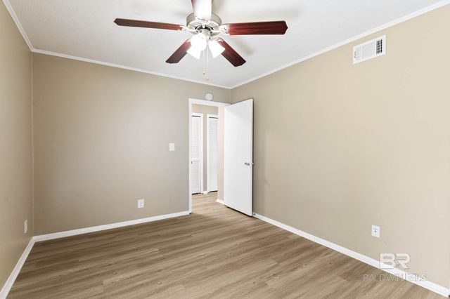 2061 N Seacliff Drive 2061, Daphne, AL 36526