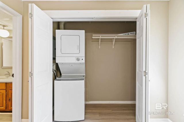 2061 N Seacliff Drive 2061, Daphne, AL 36526