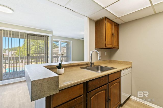 2061 N Seacliff Drive 2061, Daphne, AL 36526