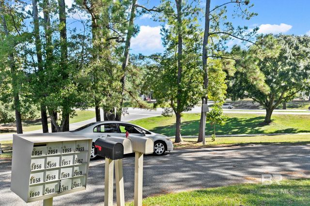 2061 N Seacliff Drive 2061, Daphne, AL 36526