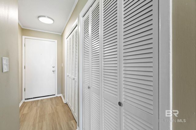 2061 N Seacliff Drive 2061, Daphne, AL 36526