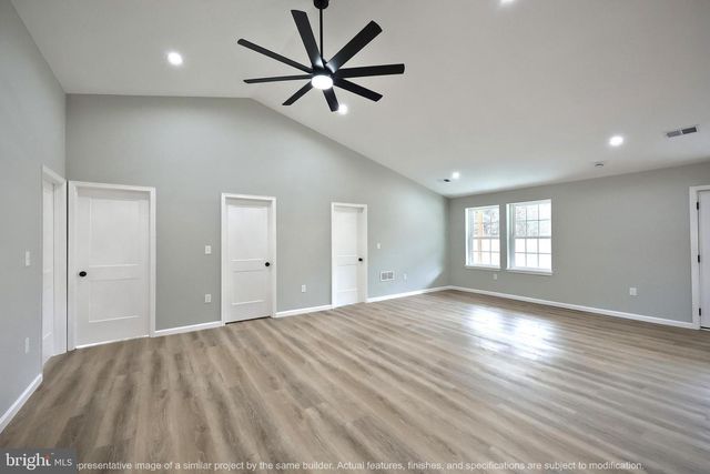 7282 WOODBINE RD, Airville, PA 17302