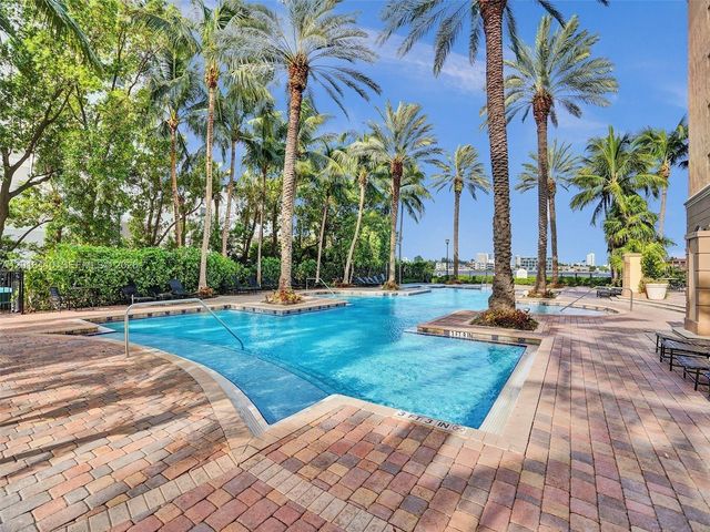 17100 N Bay Rd 1510, Sunny Isles Beach, FL 33160