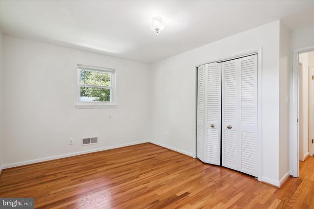 6518 WILMETT RD, Bethesda, MD 20817