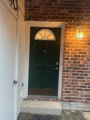 4372 Stumberg Ln #27, Baton Rouge, LA 70816