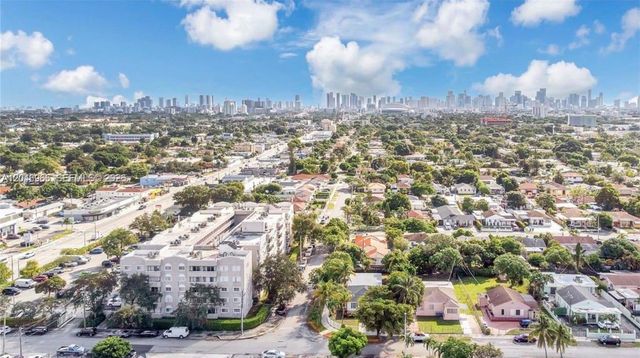 521 NW 33rd Ave 1, Miami, FL 33125