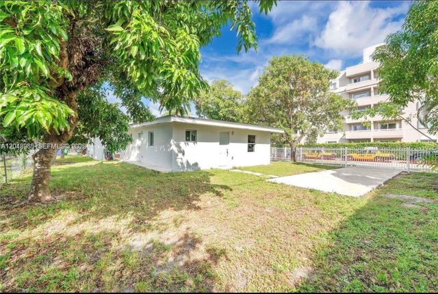 521 NW 33rd Ave 1, Miami, FL 33125
