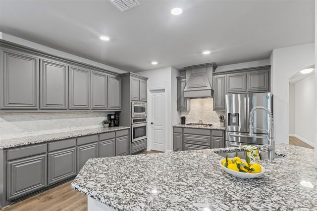 1013 Stockton Drive, Godley, TX 76044