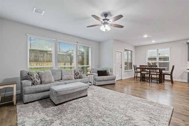 1013 Stockton Drive, Godley, TX 76044