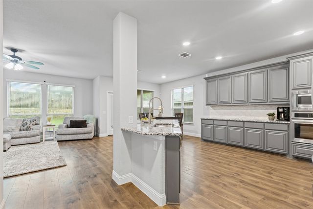 1013 Stockton Drive, Godley, TX 76044