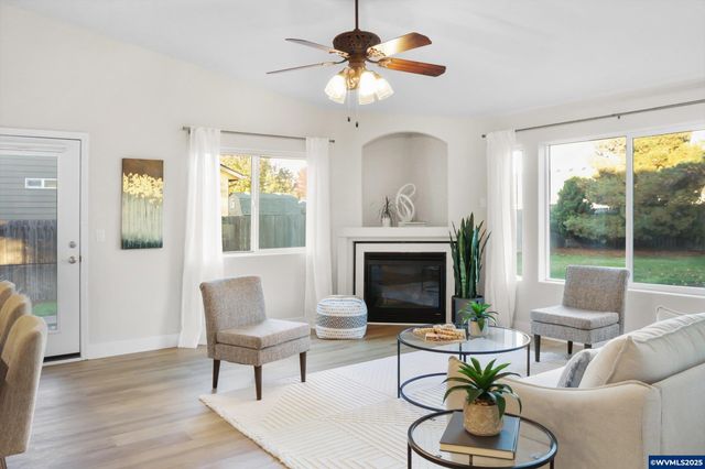 6309 Elena St NE, Albany, OR 97321