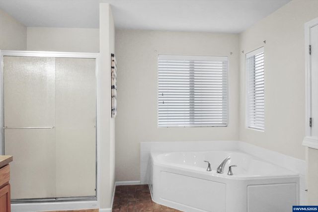 6309 Elena St NE, Albany, OR 97321