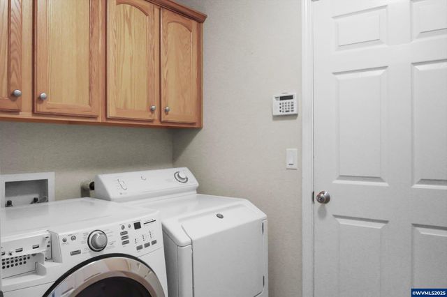 6309 Elena St NE, Albany, OR 97321