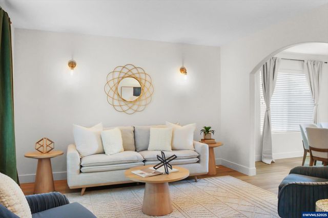 6309 Elena St NE, Albany, OR 97321