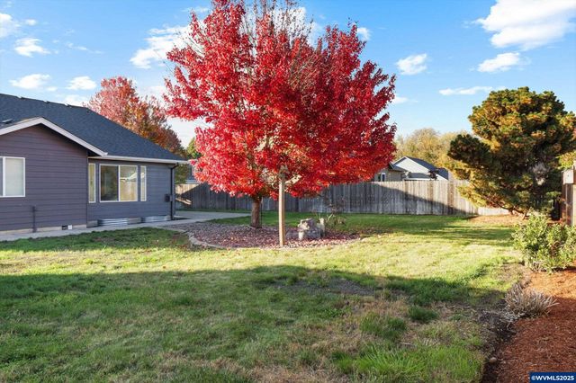 6309 Elena St NE, Albany, OR 97321