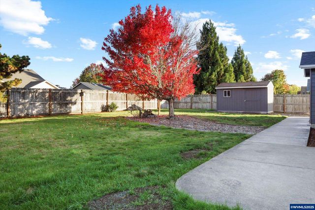 6309 Elena St NE, Albany, OR 97321