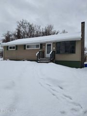 1026 Madison Avenue, Troy, NY 12180