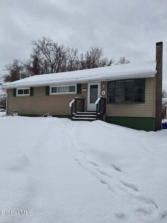 1026 Madison Avenue, Troy, NY 12180