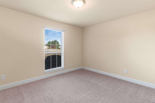 2605 Pin Oak Lane, St Paul, TX 75098