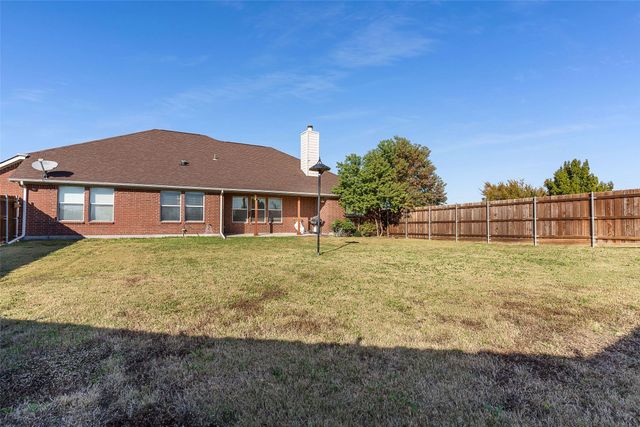 2605 Pin Oak Lane, St Paul, TX 75098