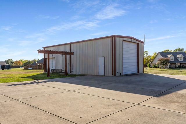 2605 Pin Oak Lane, St Paul, TX 75098