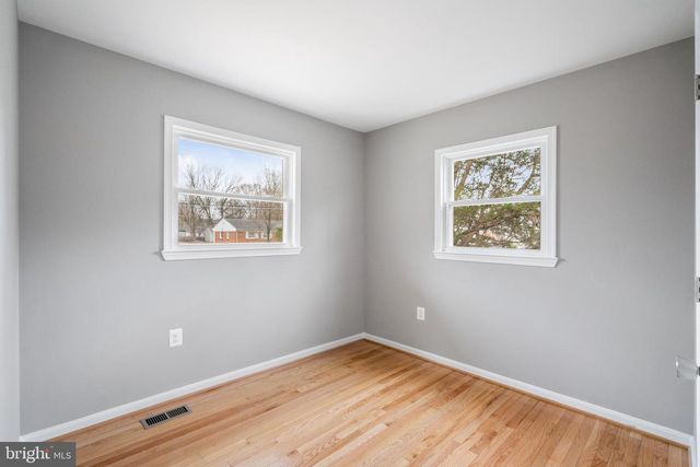 9402 BLACKSTONE RD, Manassas, VA 20110