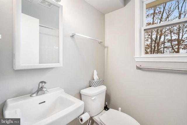 9402 BLACKSTONE RD, Manassas, VA 20110